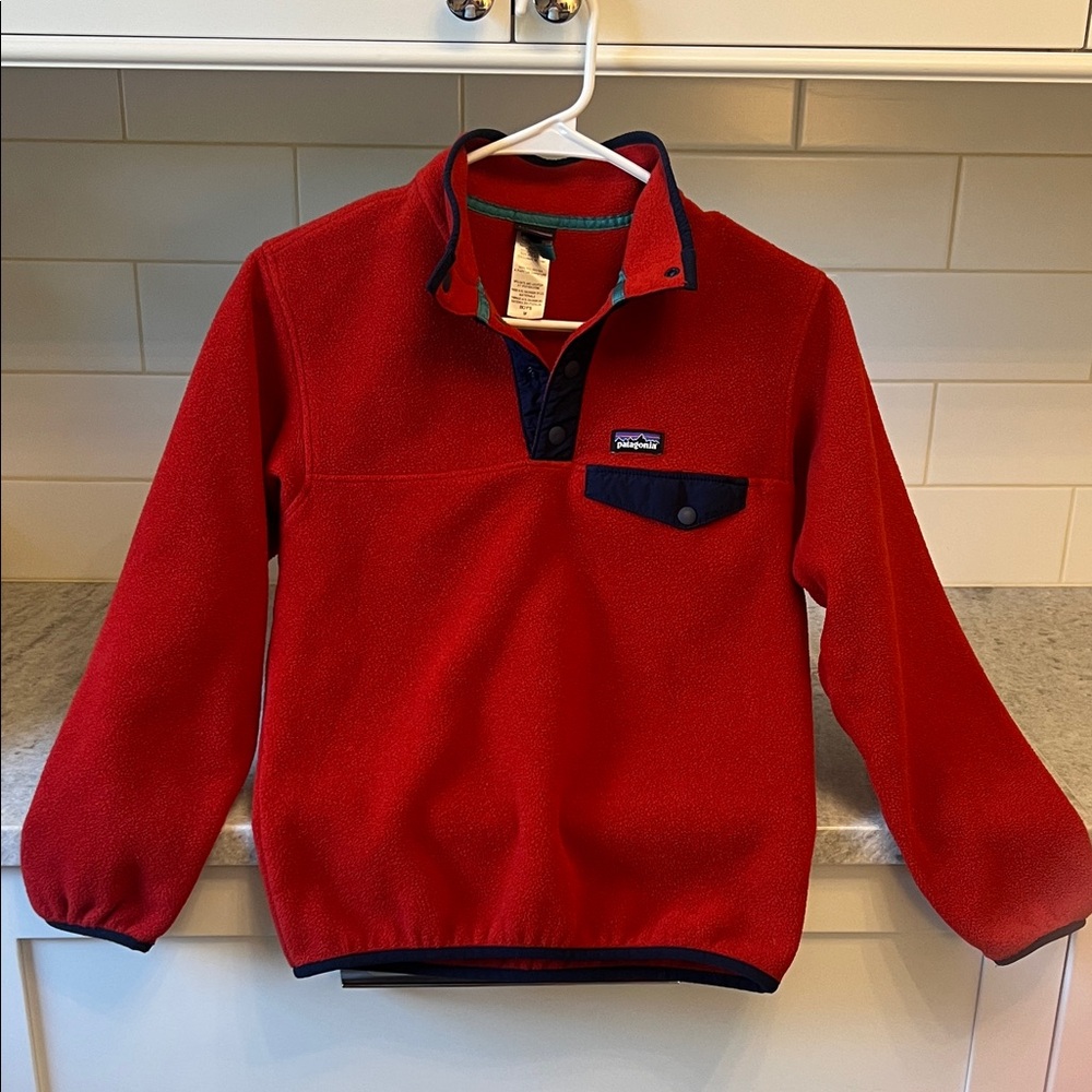 Boys Patagonia Synchilla size M red/navy blue accent